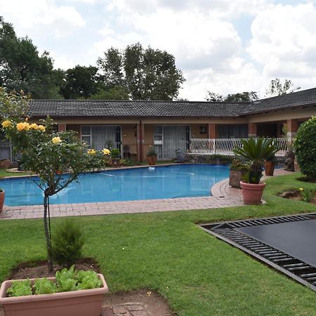 African Elephant Guesthouse جيرميستون المظهر الخارجي الصورة