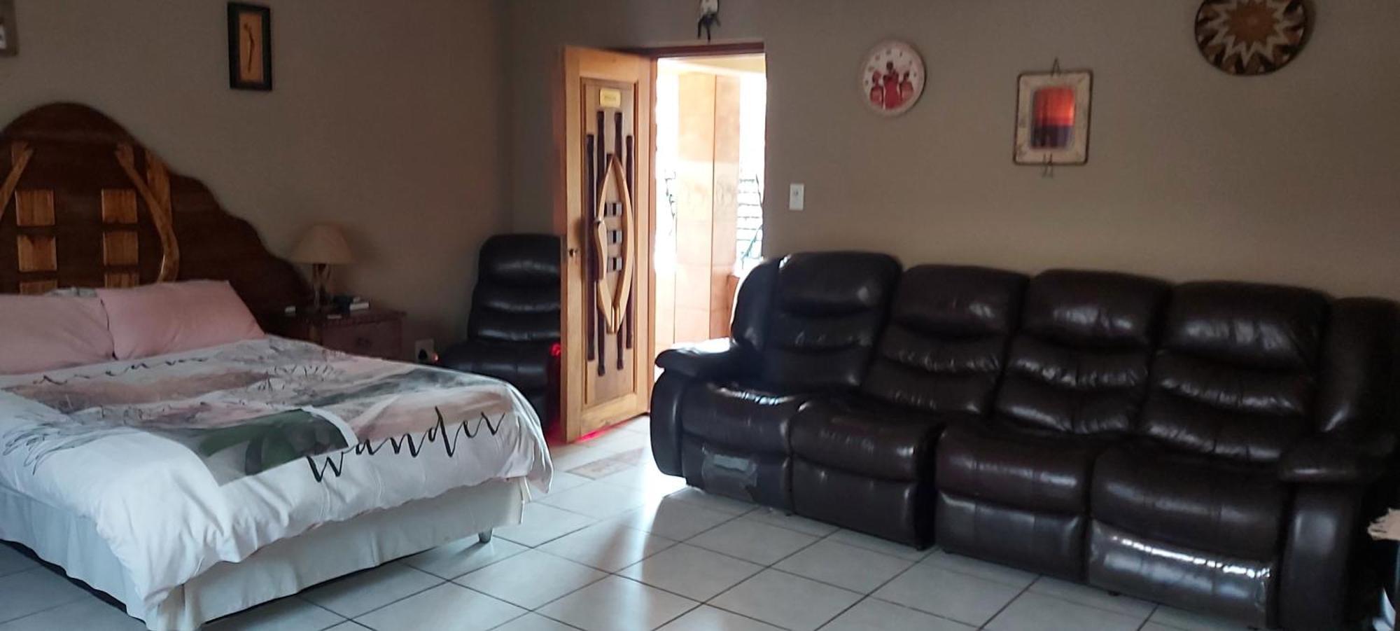 African Elephant Guesthouse جيرميستون المظهر الخارجي الصورة